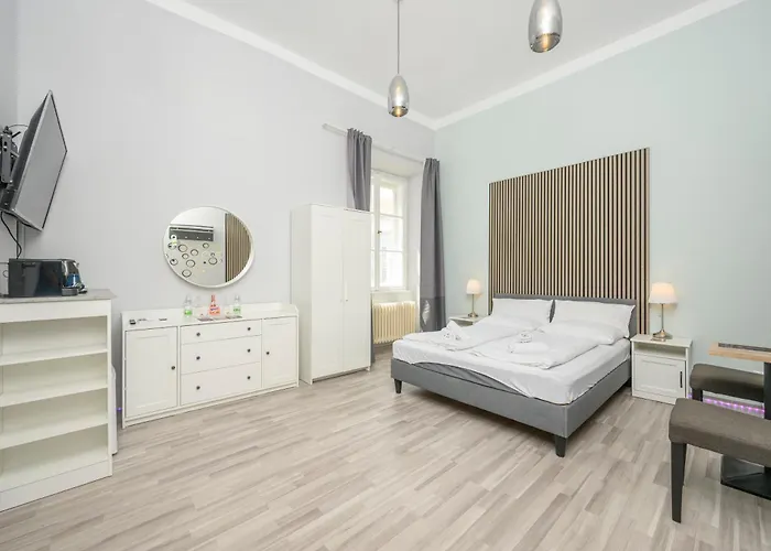 Aparthotel Palais Palffy 3*