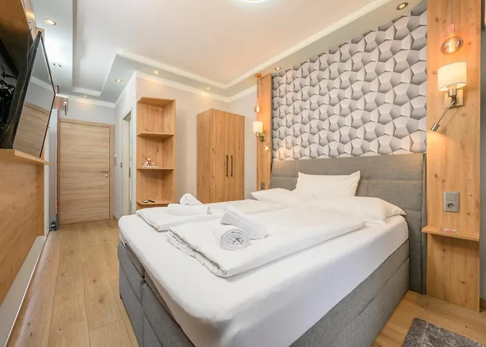 Palais Palffy Aparthotel Wien