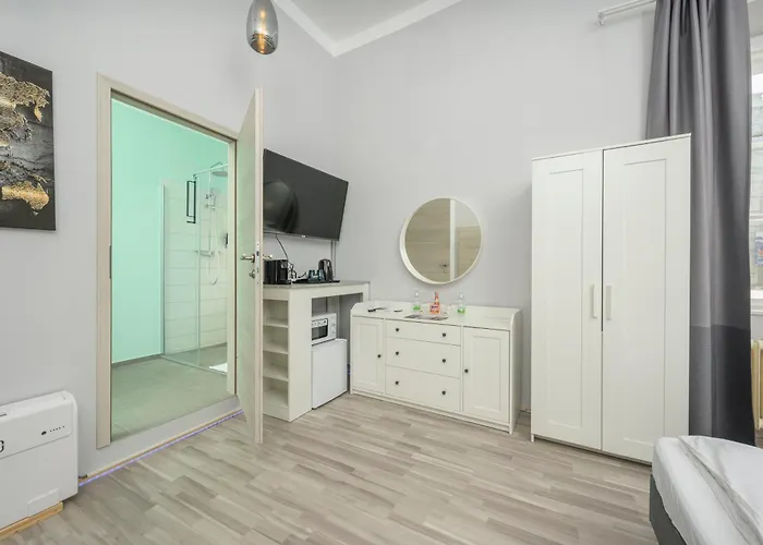 Palais Palffy Aparthotel 3*